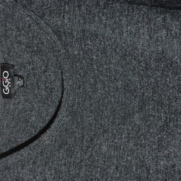 Gigio Women's Charcoal, Floral And Cheetah Print Ruffled Top - Picture 2 of 6